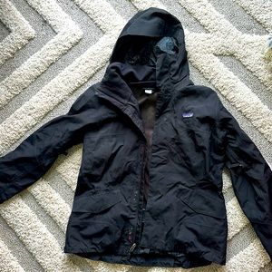 Patagonia Women’s Large Shell Jacket